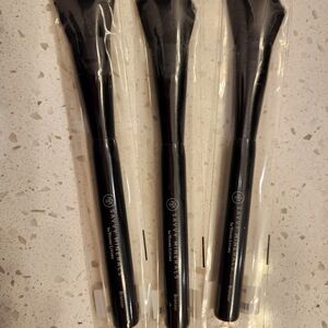 Blush Brush